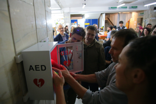 Defibrillators have been installed in the most crowded places in Lviv