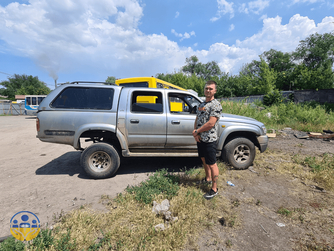 Гуманітарна допомога ЗСУ: відремонтована автівка поїхала на фронт — ФОнд Амбулаторної Медицини