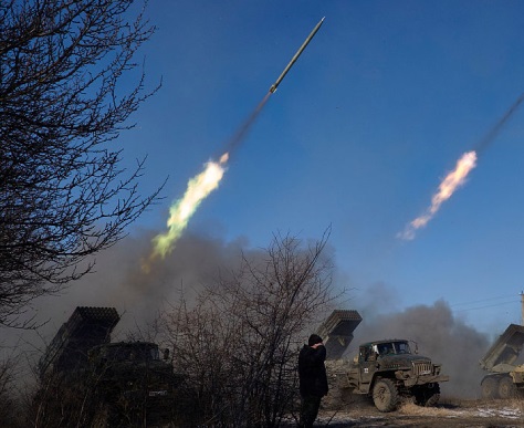 Окупанти вдарили по Дніпропетровщині ракетою і з “Градів”