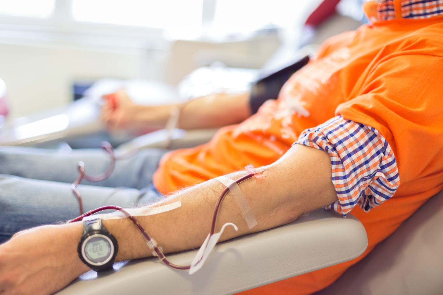 Чи можна здавати кров після COVID-19: відповідають у МОЗ