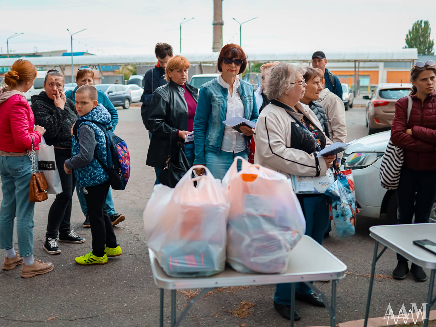 The Ukrainian Association of Ambulatory Physicians handed over food kits to resettled doctors