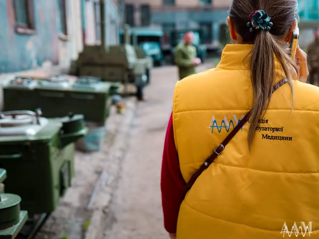 ГУМАНІТАРНА ДОПОМОГА ФОНДУ ААМ ДЛЯ ВІЙСЬКОВОСЛУЖБОВЦІВ: ВІЙСЬКОВИЙ 413 БАТАЛЬОН – МЕДИЦИНА