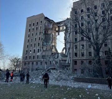 In Nikolaev Russians hit the building of regional state administration