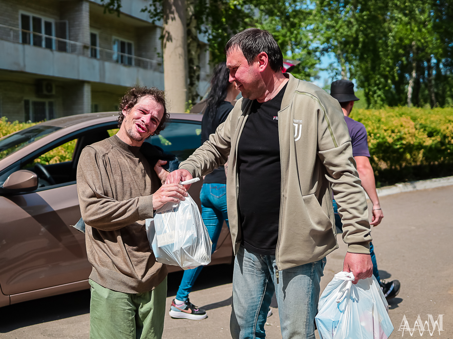 Members of the Association of Outpatient Medicine donated humanitarian aid to the Dnieper geriatric boarding house (PHOTO)